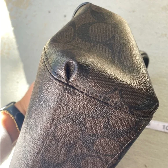 Coach Black and Brown Signature Tote Bag - Picture 6 of 9